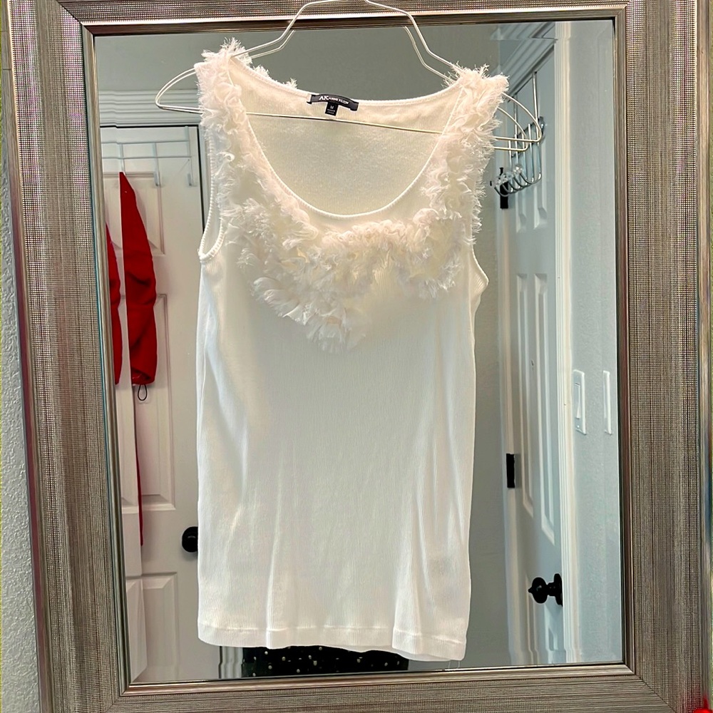 Anne Klein white ruffle tank sz Med